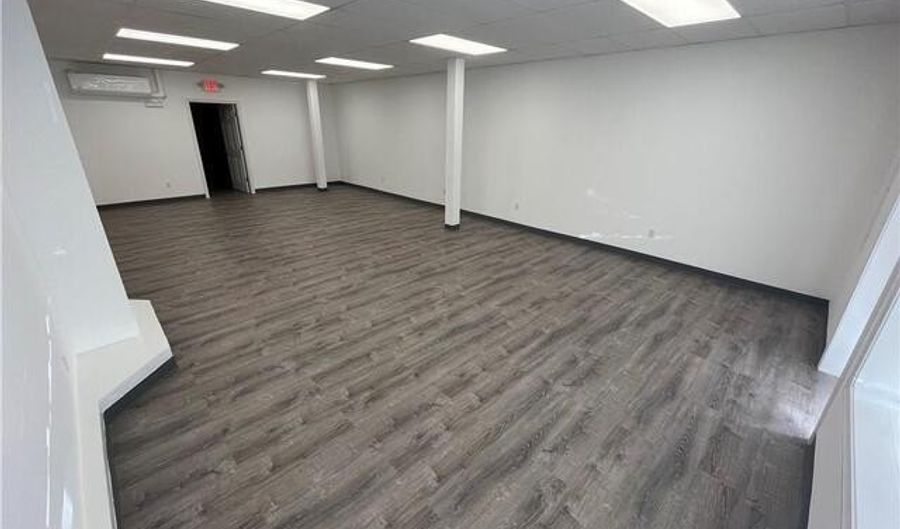 217 Albany Tpke, Canton, CT 06019 - 0 Beds, 0 Bath