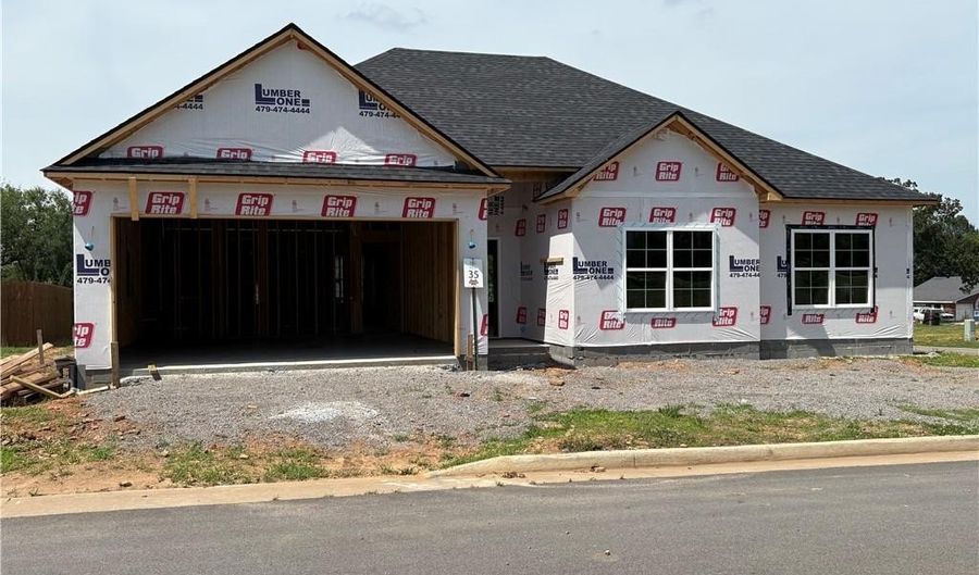 1014 Hunter Dr, Barling, AR 72923 - 3 Beds, 2 Bath