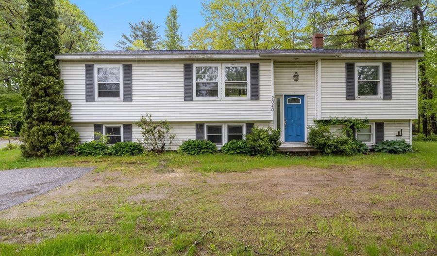 2040 Hotel Rd, Auburn, ME 04210 - 3 Beds, 2 Bath
