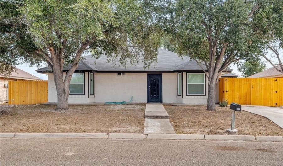 312 N Alamo St, Alton, TX 78573 - 3 Beds, 1 Bath