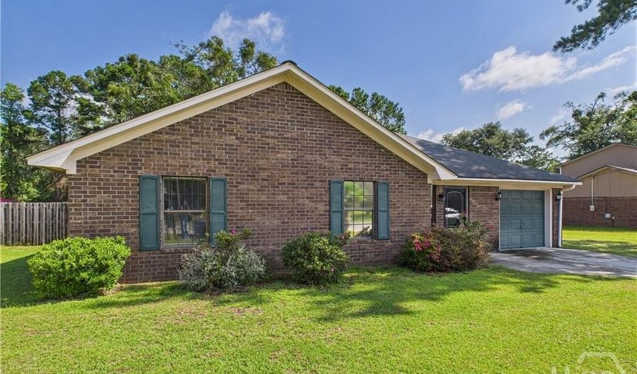 151 Hunters Branch Dr, Allenhurst, GA 31301 - 3 Beds, 2 Bath
