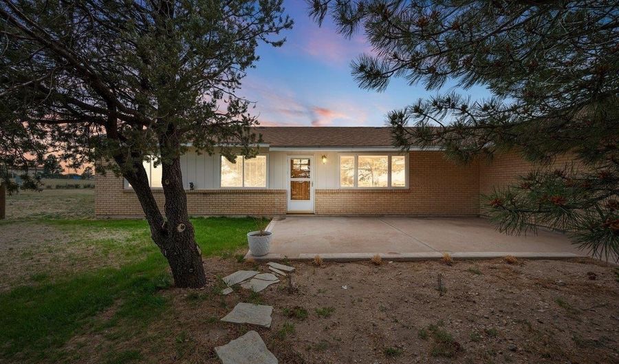3123 CRAZY HORSE Rd, Cheyenne, WY 82009 - 3 Beds, 2 Bath