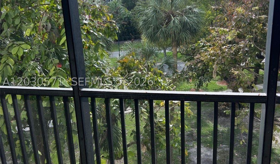3301 N Country Club Dr 407, Aventura, FL 33180 - 2 Beds, 2 Bath