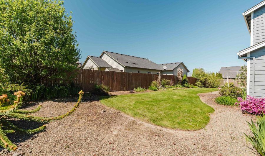 4962 Terri Ln NE, Albany, OR 97321 - 4 Beds, 3 Bath