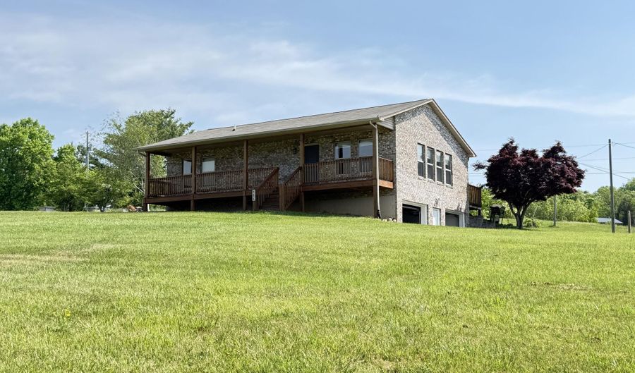 306 Marys Chapel Rd, Bean Station, TN 37708 - 2 Beds, 2 Bath