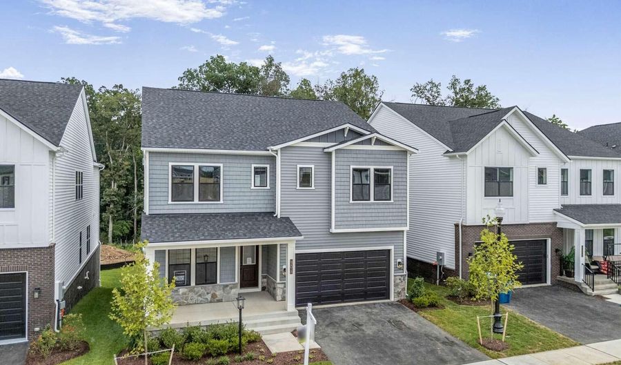 42018 NIGHT NURSE Cir, Ashburn, VA 20148 - 6 Beds, 5 Bath