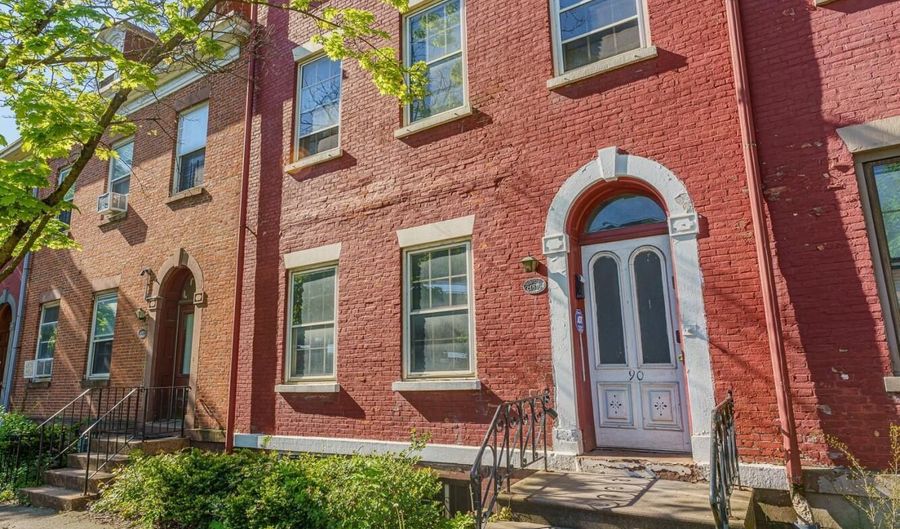 90 Madison Ave, Albany, NY 12202 - 5 Beds, 4 Bath