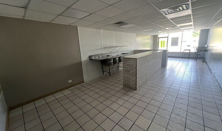 65 E Fullerton Ave, Addison, IL 60101 - 0 Beds, 0 Bath