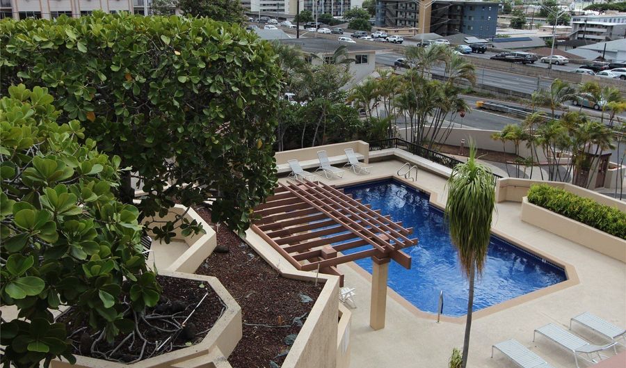 1050 Lunalilo St 905, Honolulu, HI 96822 - 2 Beds, 2 Bath