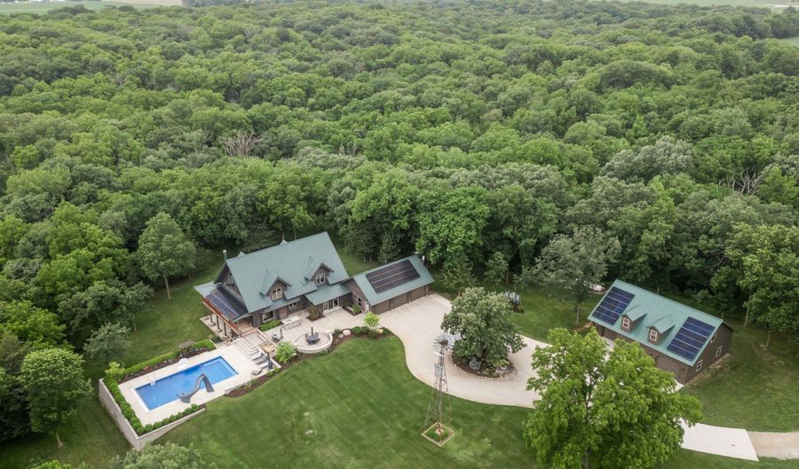 25143 Sportsmans Club Rd, Adel, IA 50003 - 4 Beds, 5 Bath