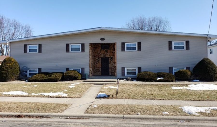 1822 1st Ave 5, Sterling, IL 61081 - 2 Beds, 1 Bath
