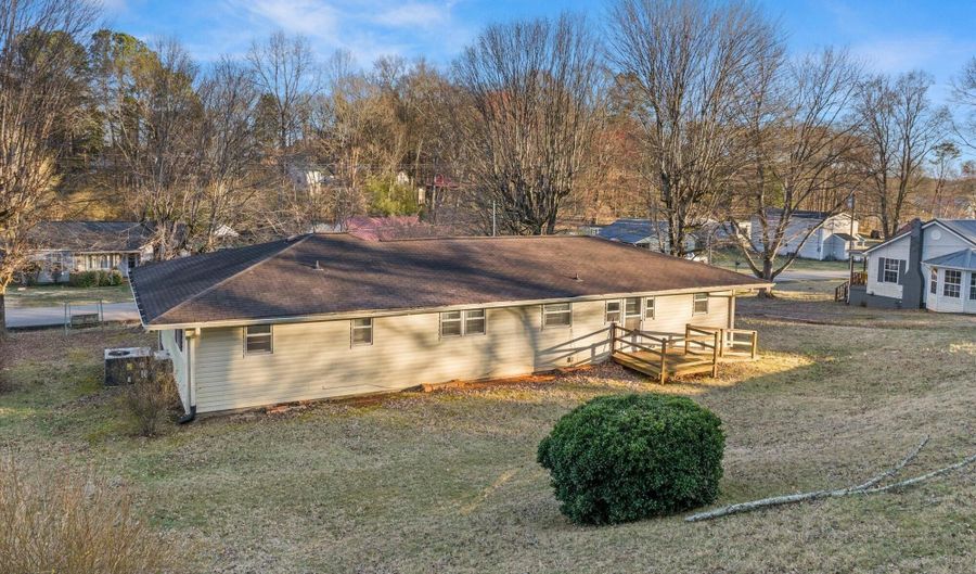 114 Alford St, Athens, TN 37303 - 3 Beds, 1 Bath