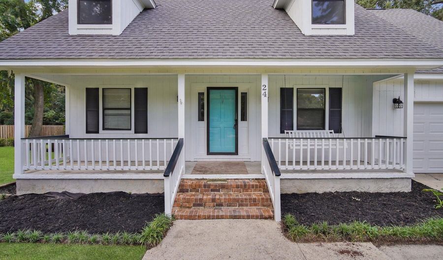 24 Chesterfield Lake Dr, Beaufort, SC 29906 - 4 Beds, 3 Bath