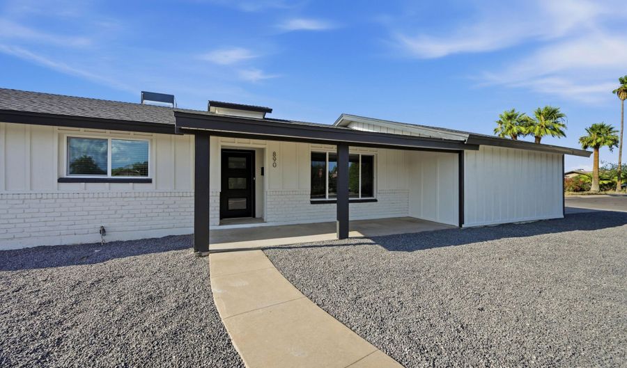 890 W DEL RIO St, Chandler, AZ 85225 - 4 Beds, 2 Bath