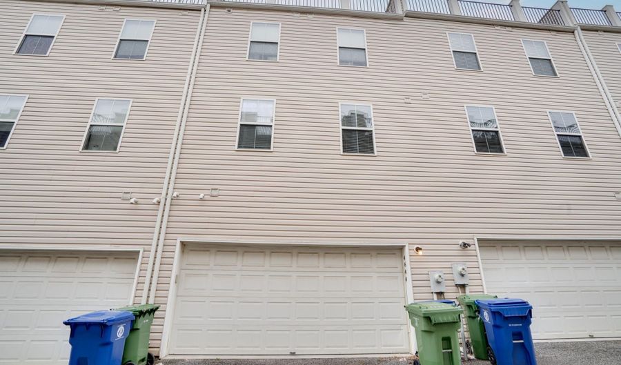 4644 DILLON Pl, Baltimore, MD 21224 - 3 Beds, 4 Bath