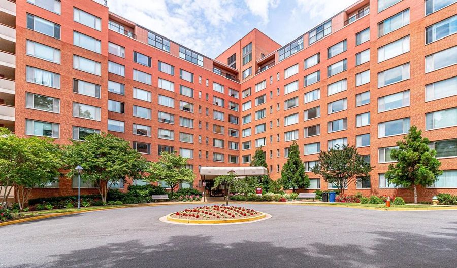 1111 ARLINGTON Blvd #812, Arlington, VA 22209 - 0 Beds, 1 Bath