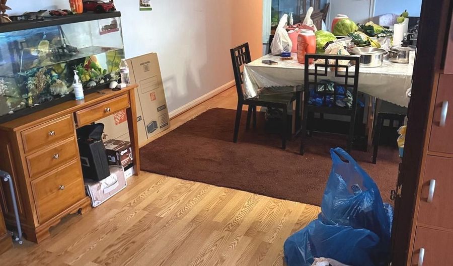 8426 RICHMOND Hwy 105, Alexandria, VA 22309 - 2 Beds, 1 Bath