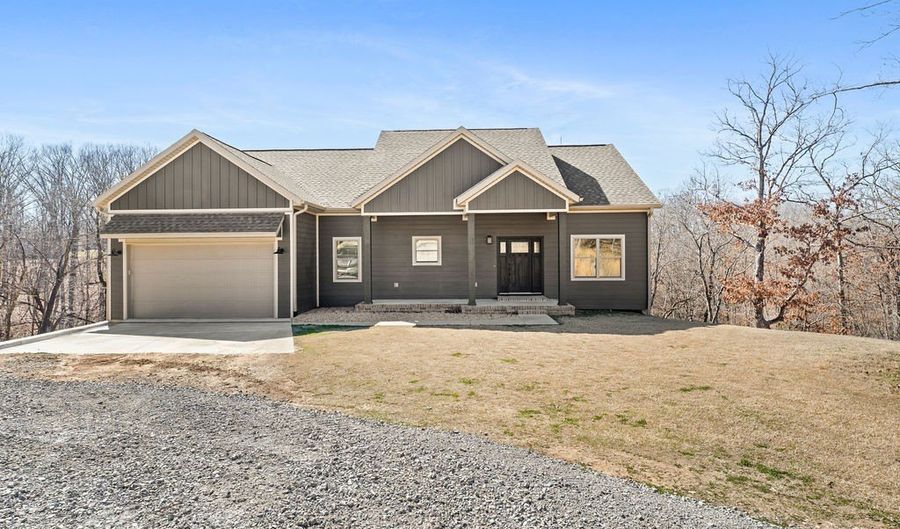 11 Pagham Ln, Bella Vista, AR 72714 - 4 Beds, 3 Bath