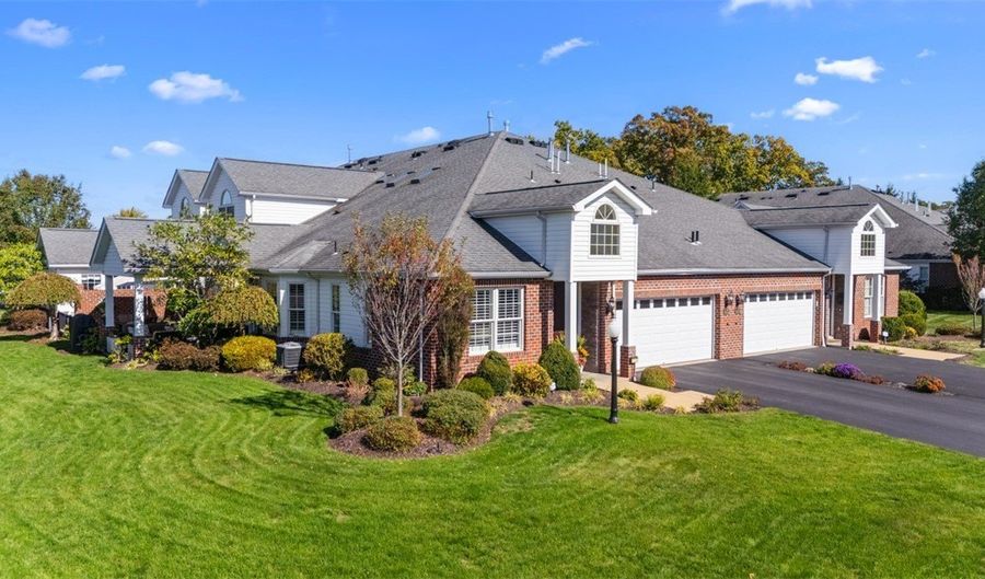 4502 Senate Ct, Adams Twp., PA 16059 - 3 Beds, 3 Bath