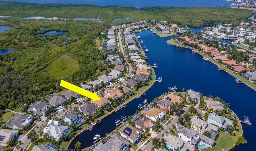 717 MANNS HARBOR Dr, Apollo Beach, FL 33572 - 4 Beds, 3 Bath