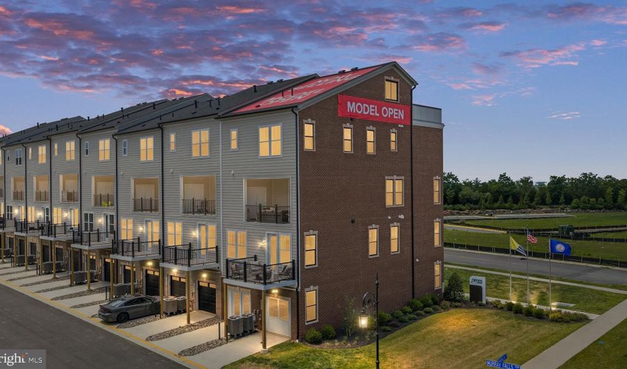 20876 MURRY FALLS Ter, Ashburn, VA 20147 - 3 Beds, 3 Bath