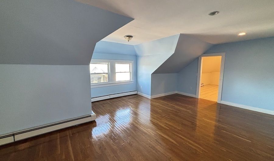 358 Park Ave 3Rd Floor, Bridgeport, CT 06604 - 2 Beds, 1 Bath
