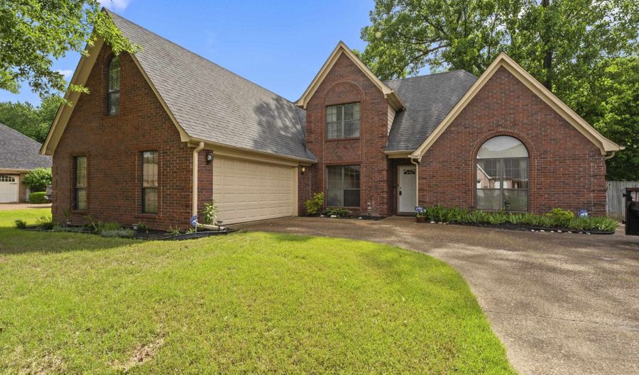 5047 JEFFREY KEITH, Bartlett, TN 38002 - 4 Beds, 3 Bath