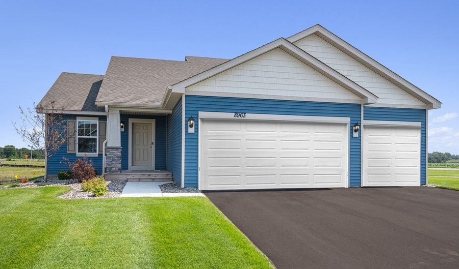 8804 Jorgensen Ave S, Cottage Grove, MN 55016 - 5 Beds, 4 Bath