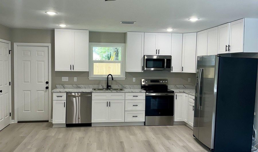 167 DR MARTIN LUTHER KING JR MEM Rd, Crawfordville, FL 32327 - 3 Beds, 2 Bath