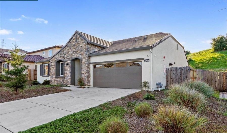 4528 Benton St, Antioch, CA 94531 - 4 Beds, 2 Bath