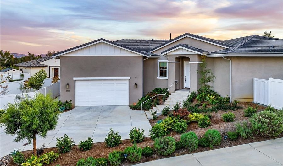 1965 Estancia Pl, Escondido, CA 92029 - 3 Beds, 3 Bath