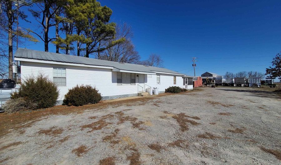 405 Amagon St, Amagon, AR 72005 - 4 Beds, 2 Bath