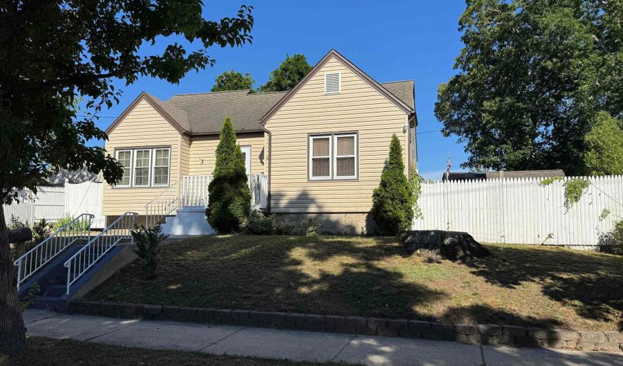 224 Huron Ave, Absecon, NJ 08201 - 3 Beds, 1 Bath