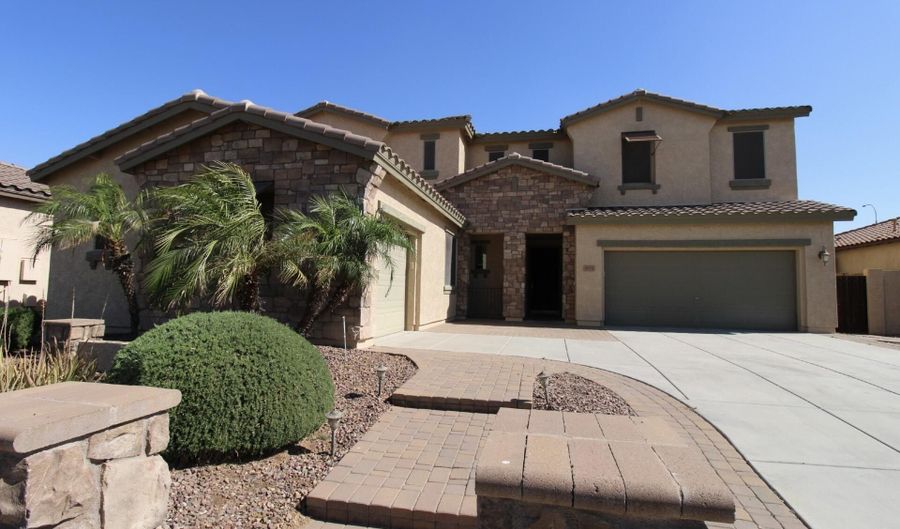 3929 E Tonto Pl, Chandler, AZ 85249 - 5 Beds, 3 Bath