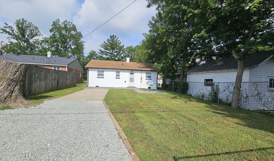 2436 Brown St, Anderson, IN 46016 - 2 Beds, 1 Bath
