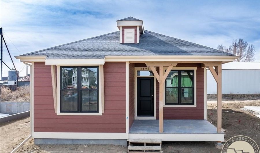 1892 St Peter Ln, Billings, MT 59101 - 3 Beds, 2 Bath