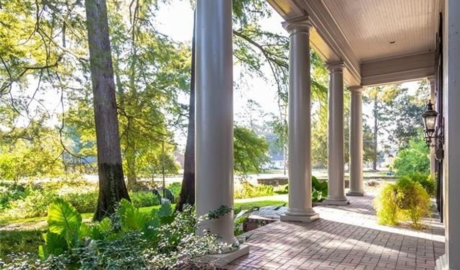 2710 GEORGE'S Ln, Alexandria, LA 71301 - 5 Beds, 6 Bath