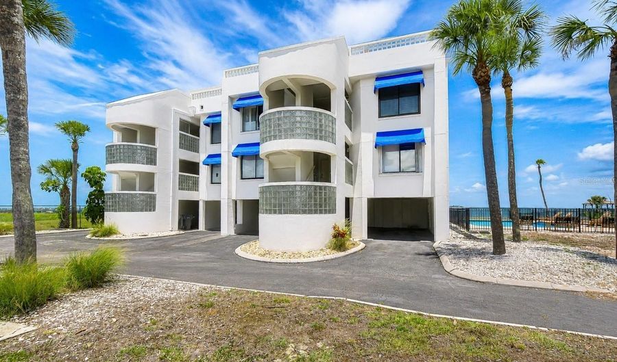 6504 SURFSIDE Blvd 8, Apollo Beach, FL 33572 - 2 Beds, 2 Bath