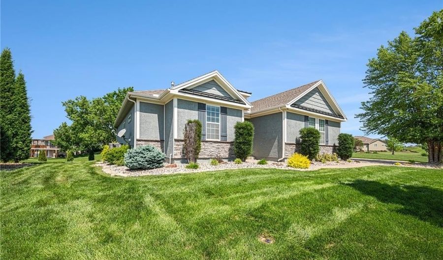 4310 N 141st Pl, Basehor, KS 66007 - 4 Beds, 3 Bath