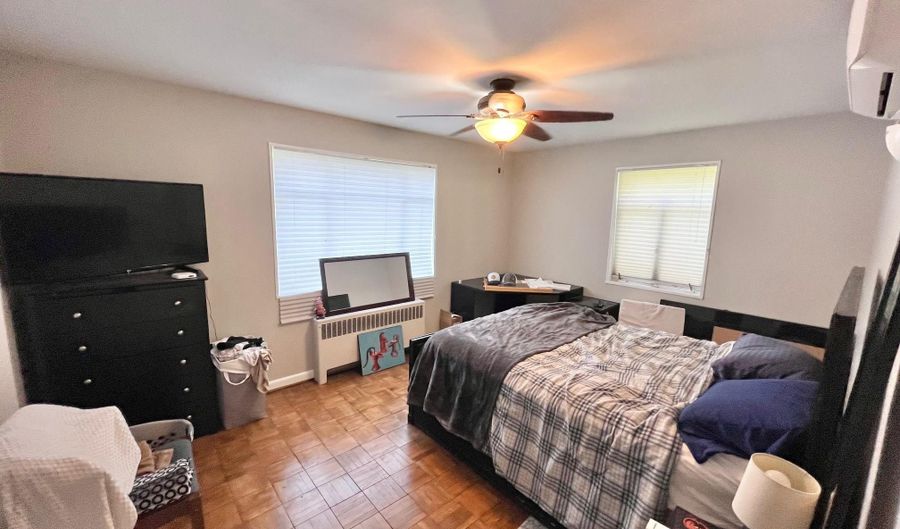 10305 MONTROSE Ave M-101, Bethesda, MD 20814 - 2 Beds, 1 Bath