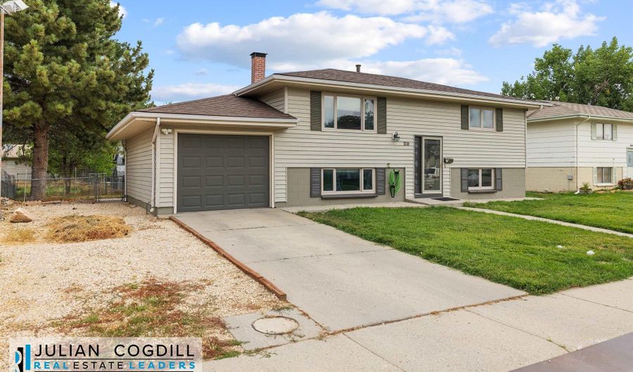 20 Goldenrod, Casper, WY 82604 - 4 Beds, 2 Bath