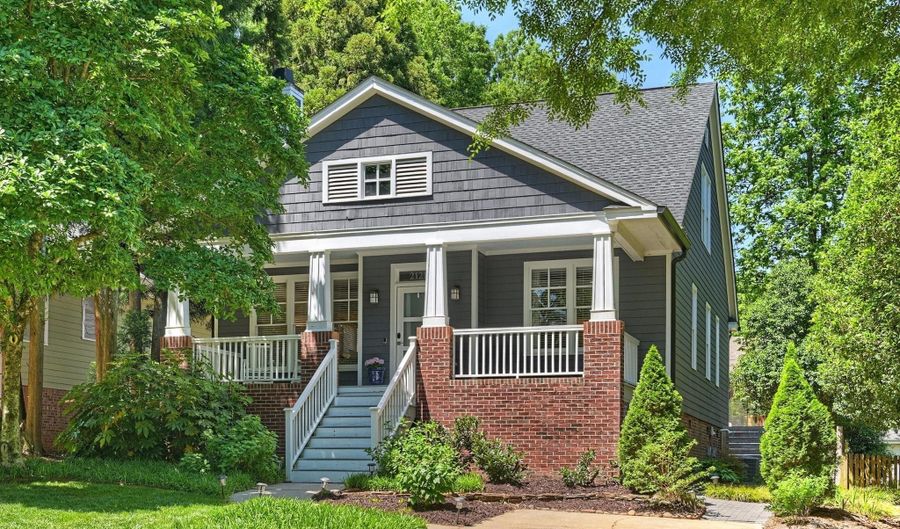 2121 Club Rd, Charlotte, NC 28205 - 3 Beds, 2 Bath
