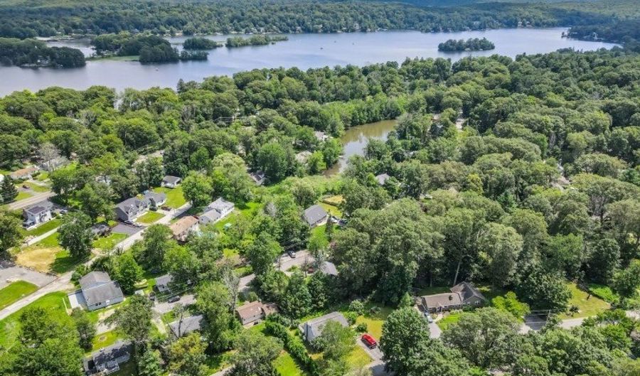 247 Wiscasset Rd, Alloway, NJ 07422 - 2 Beds, 1 Bath