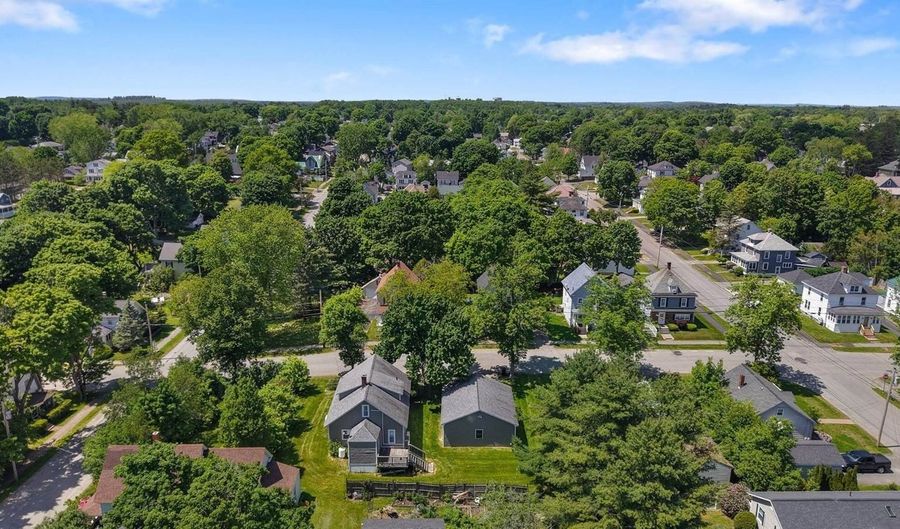 164 7th St, Bangor, ME 04401 - 5 Beds, 2 Bath