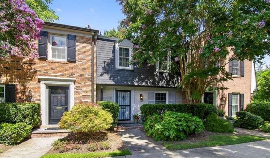 5103 SENTINEL Dr 33, Bethesda, MD 20816 - 3 Beds, 3 Bath
