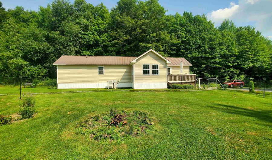335 S Albany Rd, Albany, VT 05820 - 2 Beds, 1 Bath
