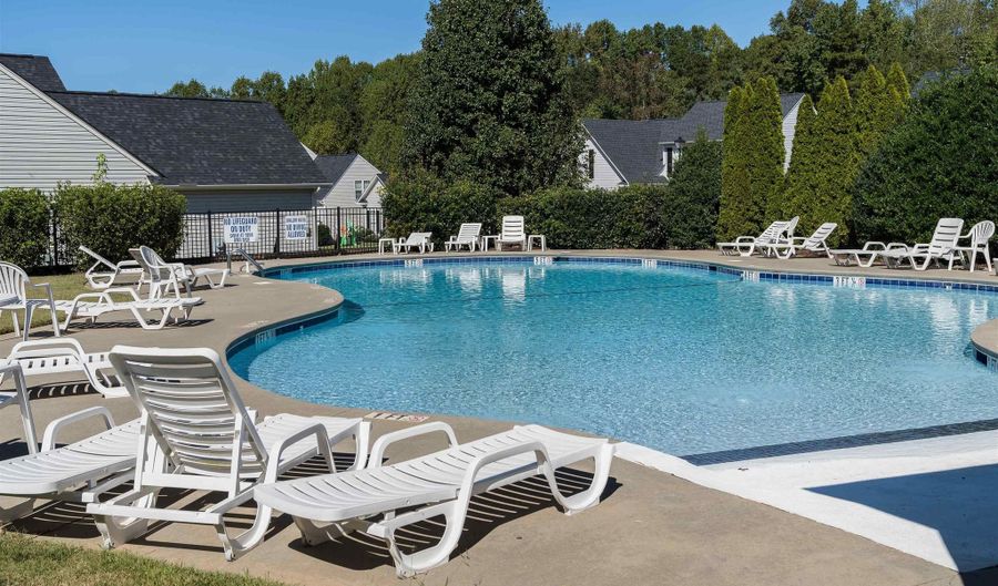 175 Castleton Cir, Boiling Springs, SC 29316 - 4 Beds, 2 Bath