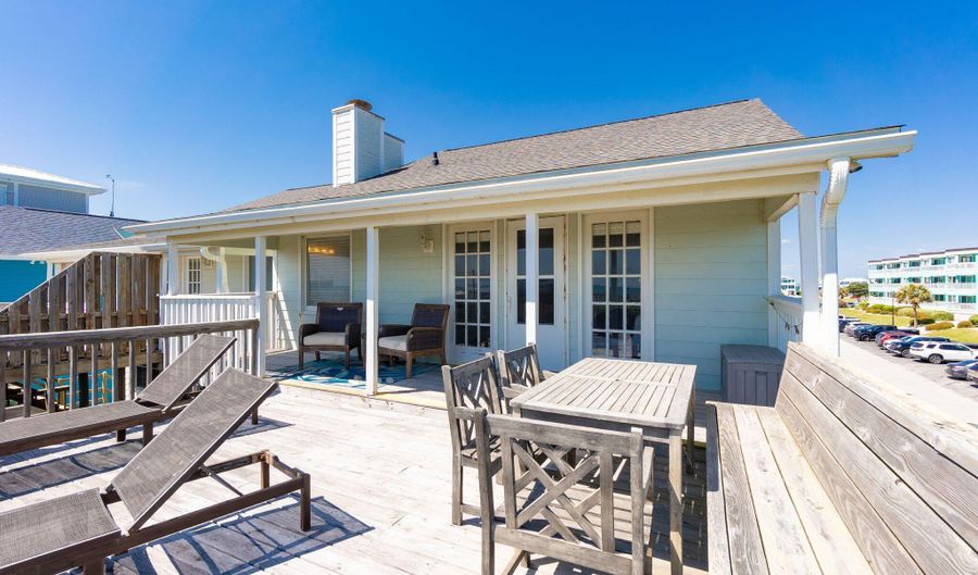 300 Ocean Blvd Ext B, Atlantic Beach, NC 28512 - 4 Beds, 3 Bath