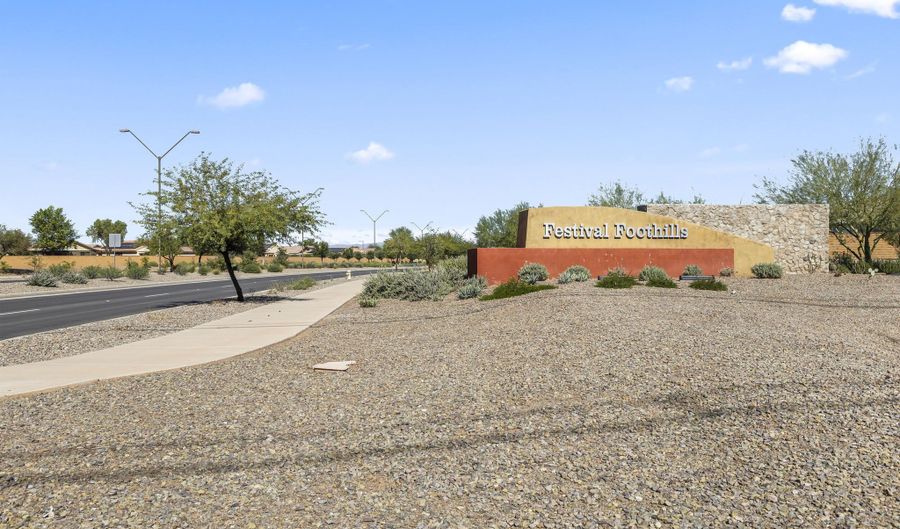 25940 W ORAIBI Dr, Buckeye, AZ 85396 - 3 Beds, 2 Bath