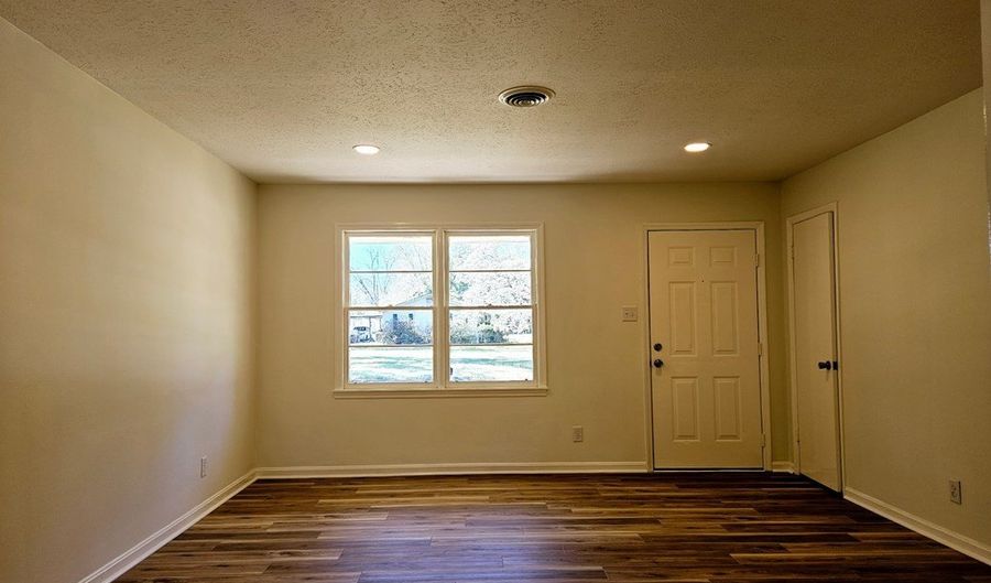 802 Colquitt Cir, Albany, GA 31707 - 3 Beds, 1 Bath